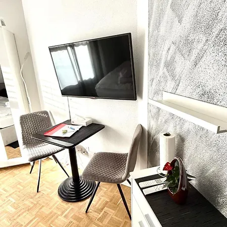 شقة Monolocale In Centro, Piscina E 400mt Da Skilift سانت موريتز